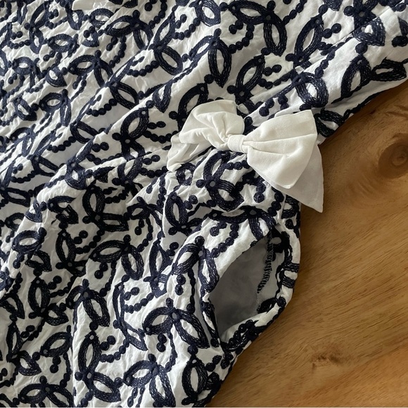 Brooks Brothers White and Navy Dress, Size 6 - Picture 2 of 5